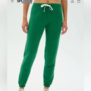 Split59 Sonja Sweatpant in Arugula